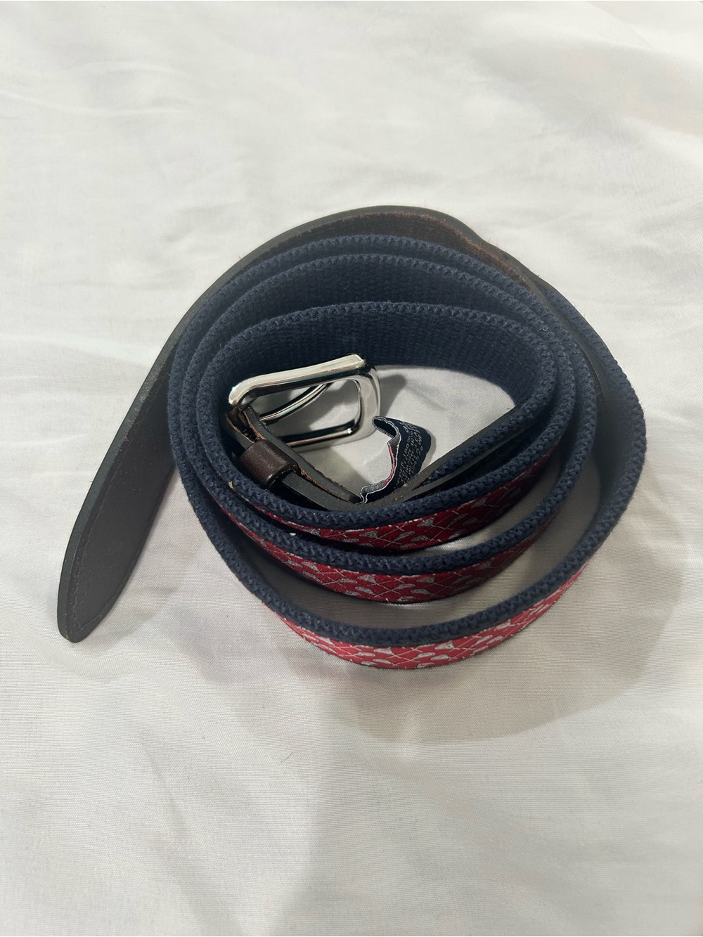 Vineyard Vines Men's Waist Size 44 Navy and Red Woven Belt Classic Casual Style